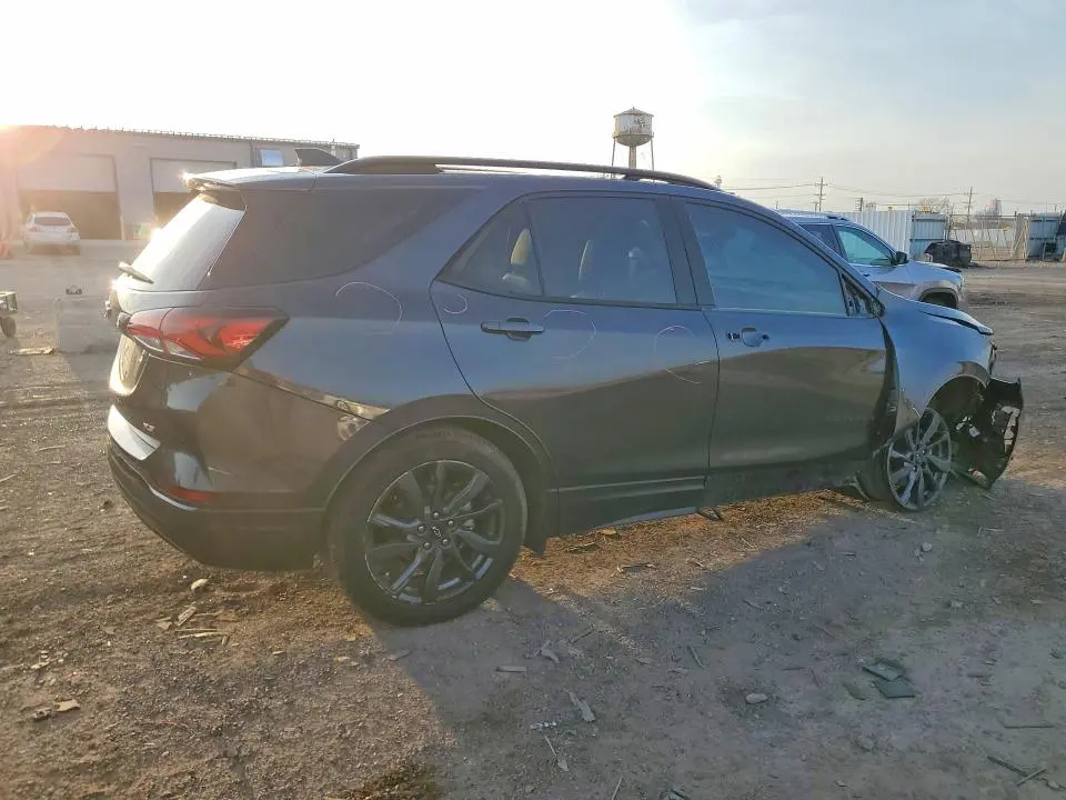 2022 CHEVROLET EQUINOX RS  