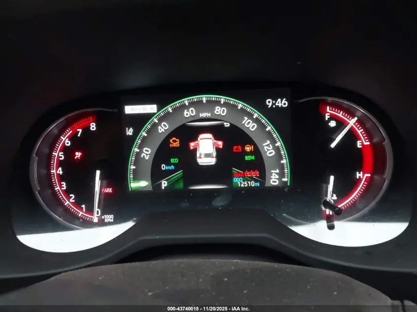 2025 TOYOTA RAV4 XLE