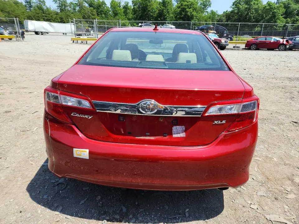 2012 TOYOTA CAMRY XLE  