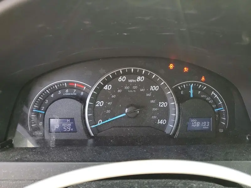 2013 TOYOTA CAMRY LE  