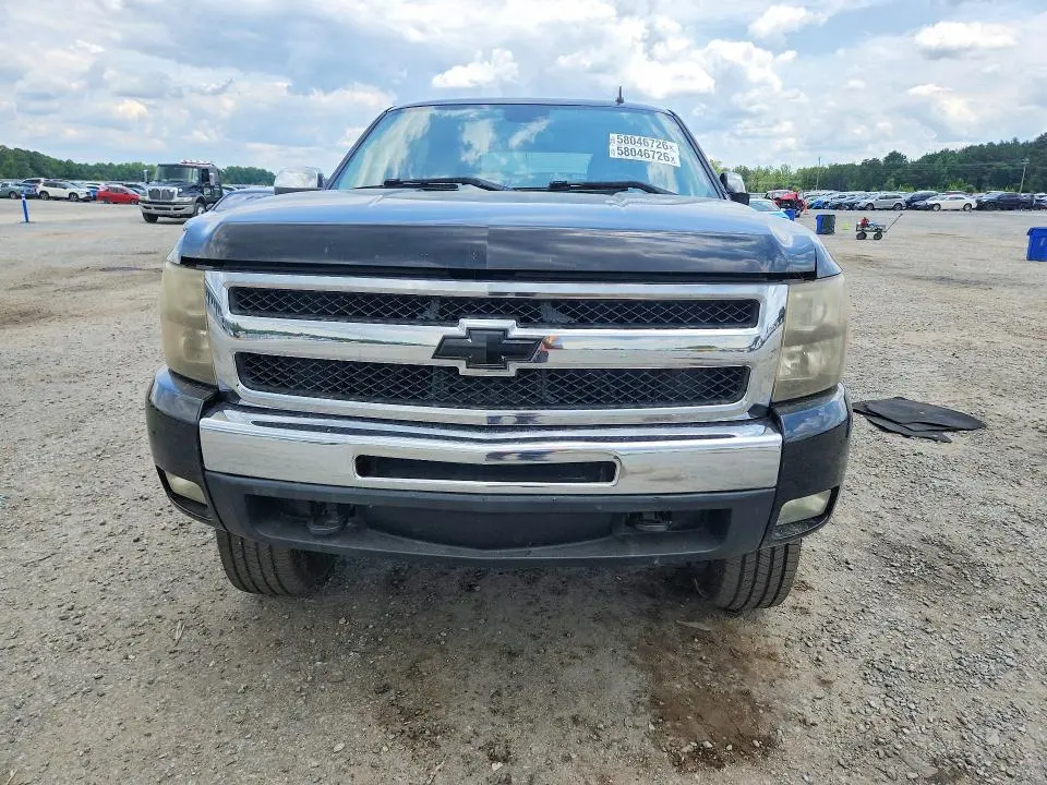 2011 CHEVROLET SILVERADO K1500 LT  