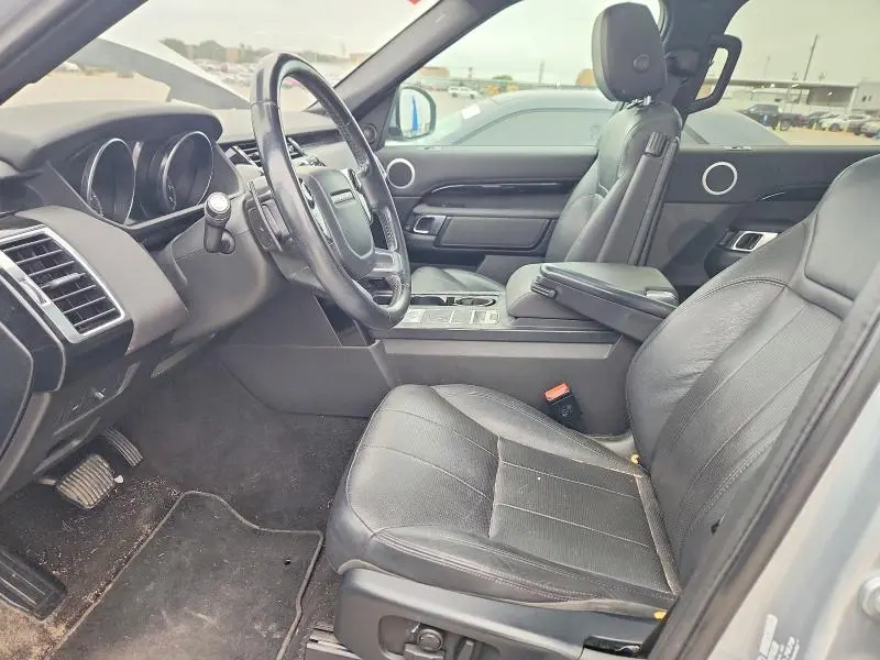 2019 LAND ROVER DISCOVERY SE  