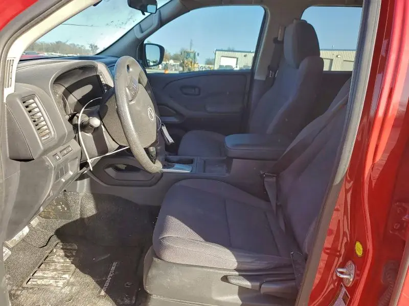 2022 NISSAN FRONTIER S  