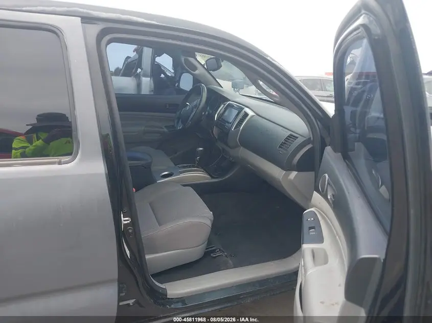 2013 TOYOTA TACOMA PRERUNNER V6
