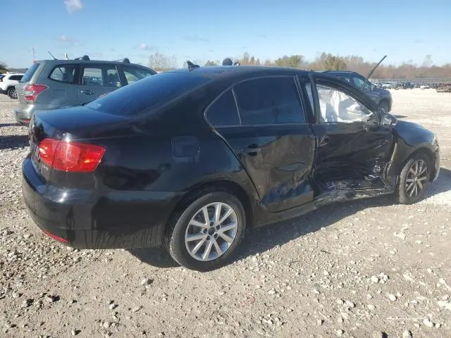 2011 VOLKSWAGEN JETTA SE  