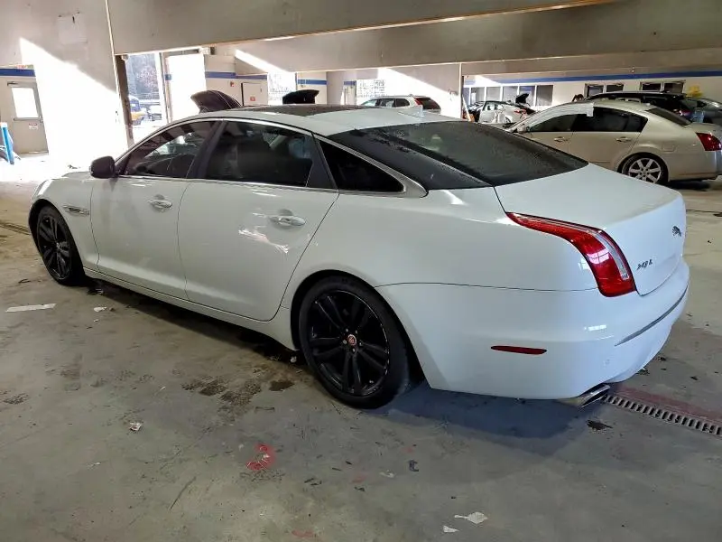 2015 JAGUAR XJL PORTFOLIO  