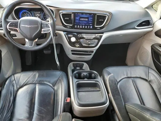 2017 CHRYSLER PACIFICA TOURING L  