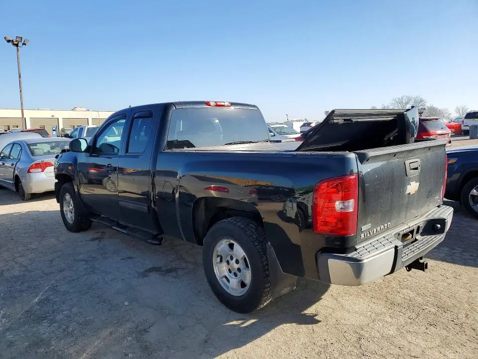 2011 CHEVROLET SILVERADO C1500 LT  