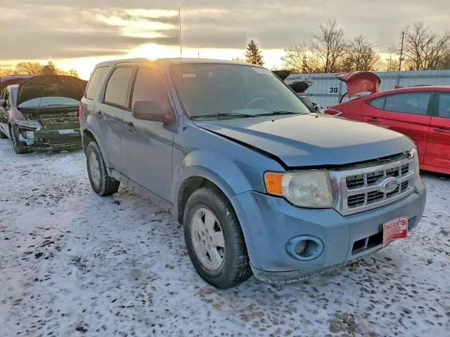 2011 FORD ESCAPE XLS  