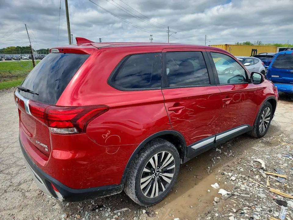2019 MITSUBISHI OUTLANDER SE  