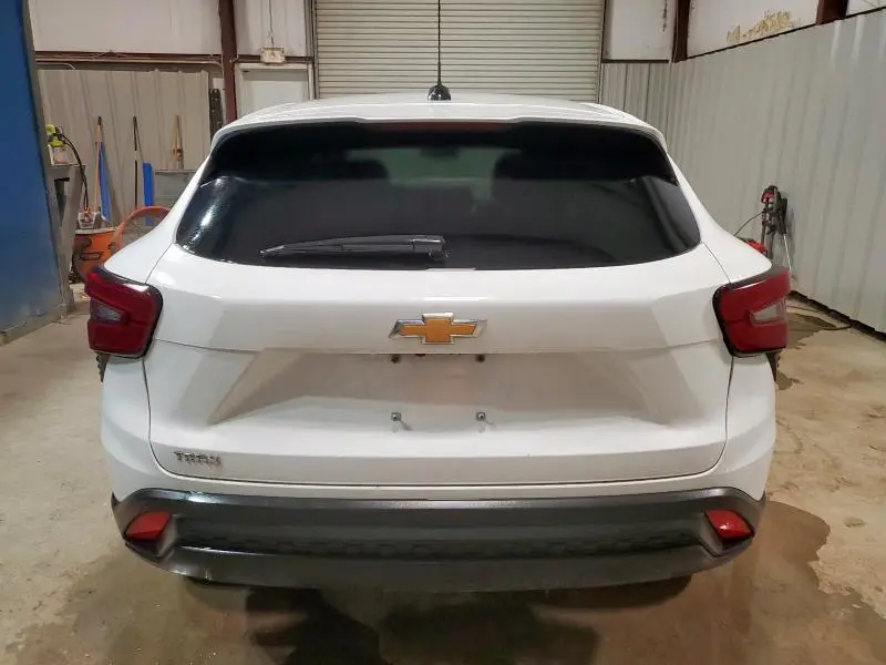 2024 CHEVROLET TRAX LS