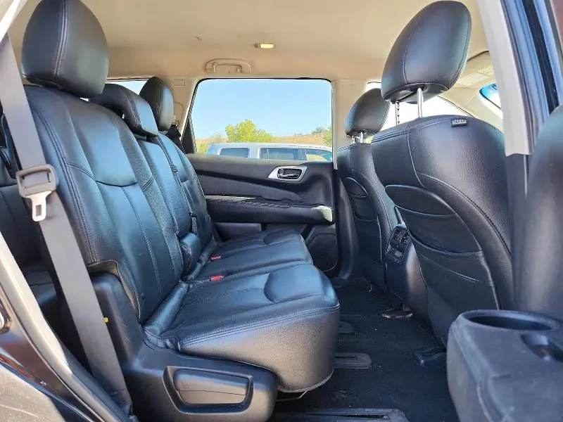 2015 NISSAN PATHFINDER S  