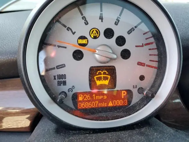 2010 MINI COOPER   