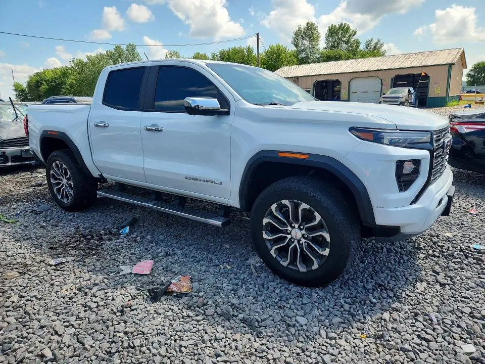 2023 GMC CANYON DENALI  