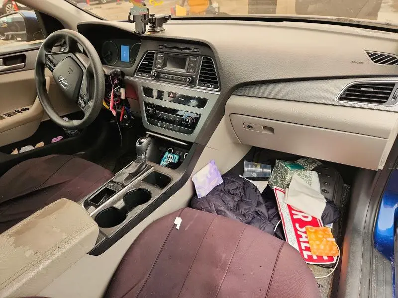 2017 HYUNDAI SONATA SE  