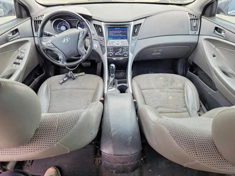 2012 HYUNDAI SONATA SE  
