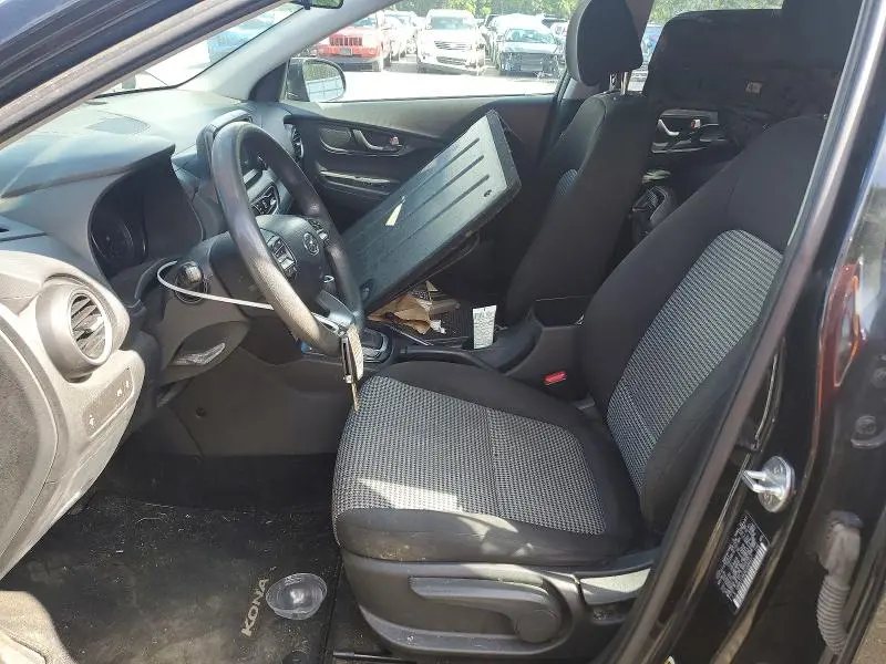 2019 HYUNDAI KONA SE  