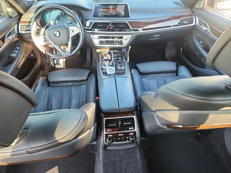 2016 BMW 750 XI  