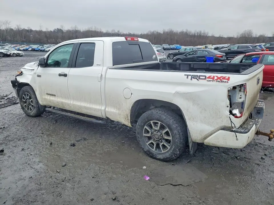 2018 TOYOTA TUNDRA SR5  
