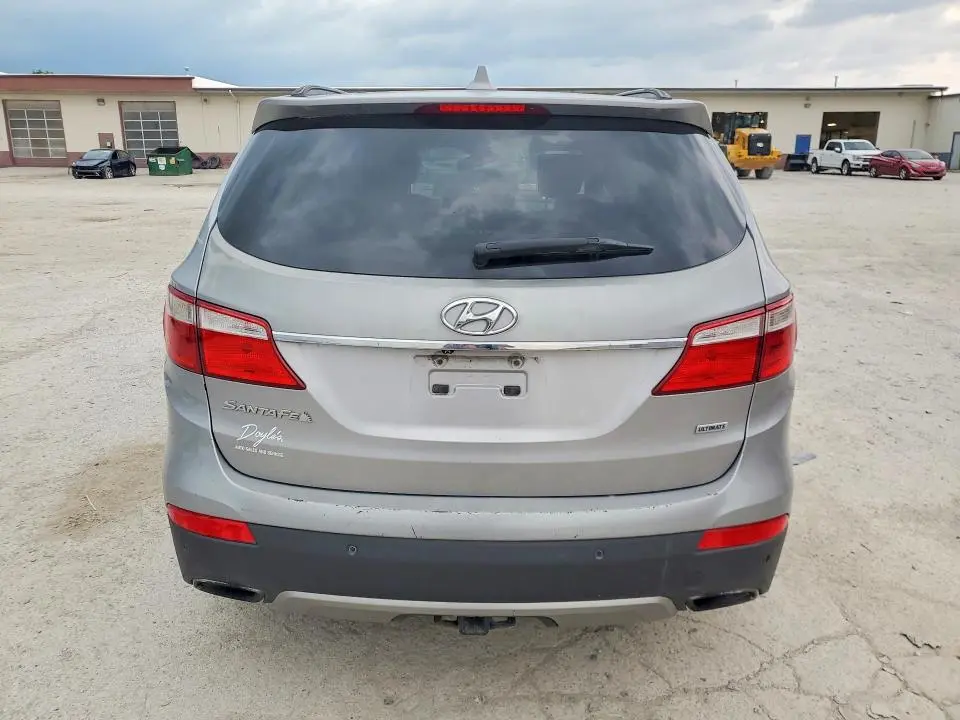 2016 HYUNDAI SANTA FE SE  