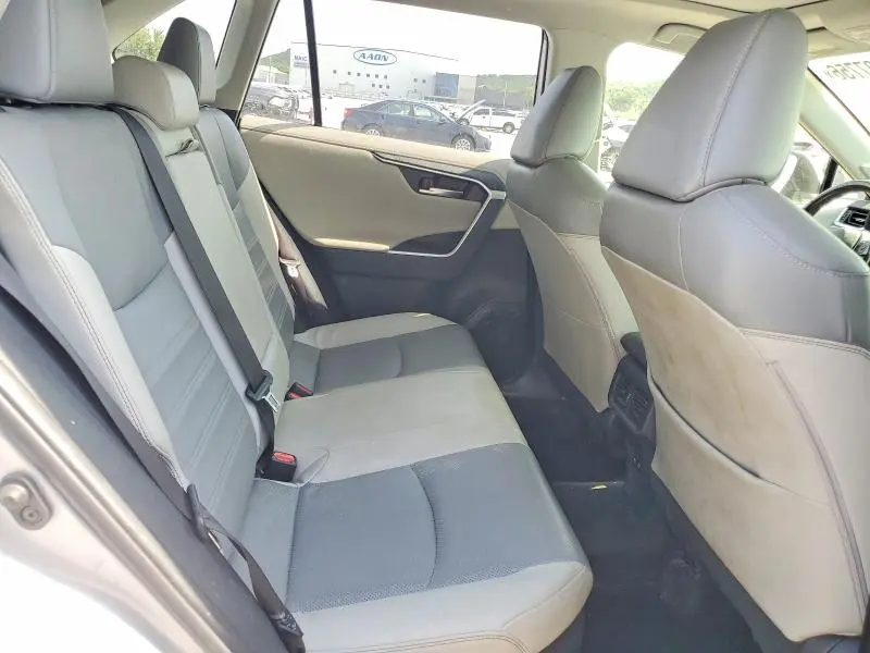 2019 TOYOTA RAV4 LIMITED  