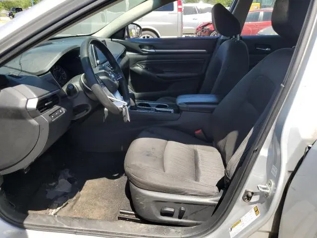 2021 NISSAN ALTIMA SV  