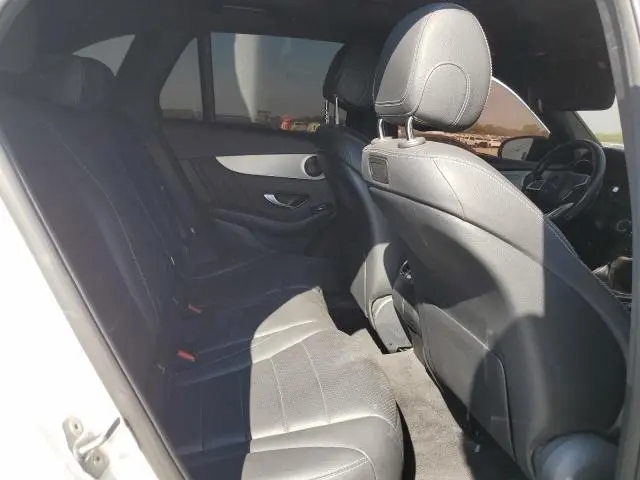 2019 MERCEDES-BENZ GLC 300  