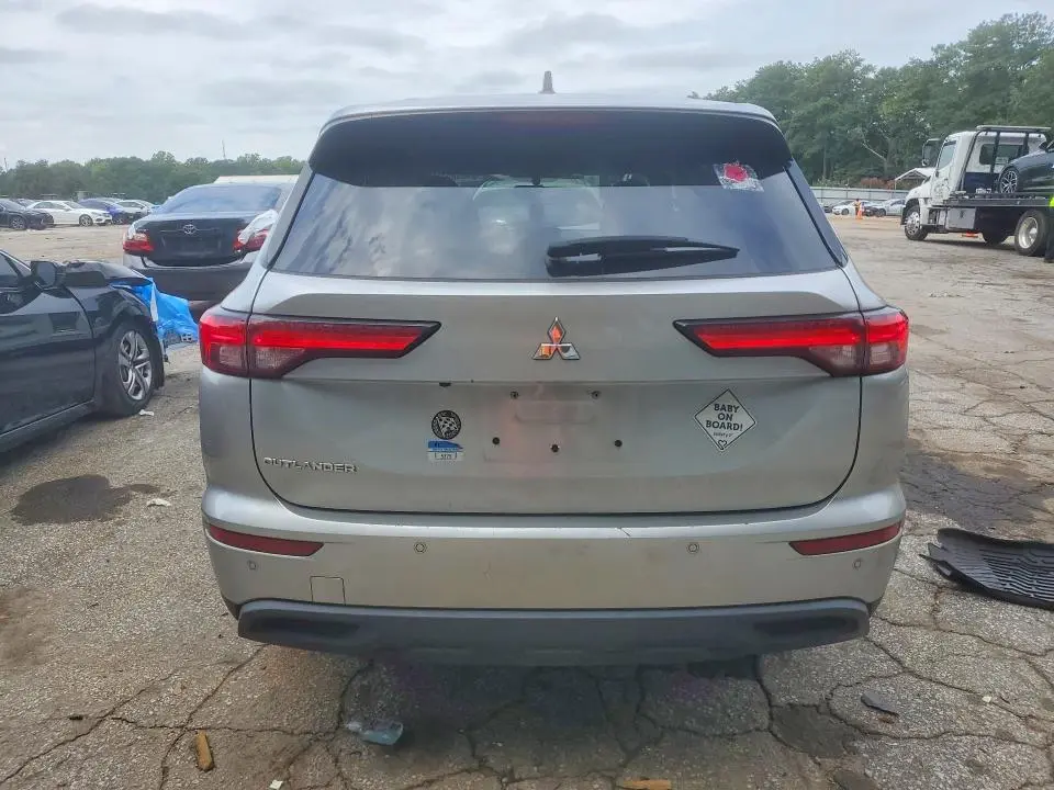 2023 MITSUBISHI OUTLANDER ES  