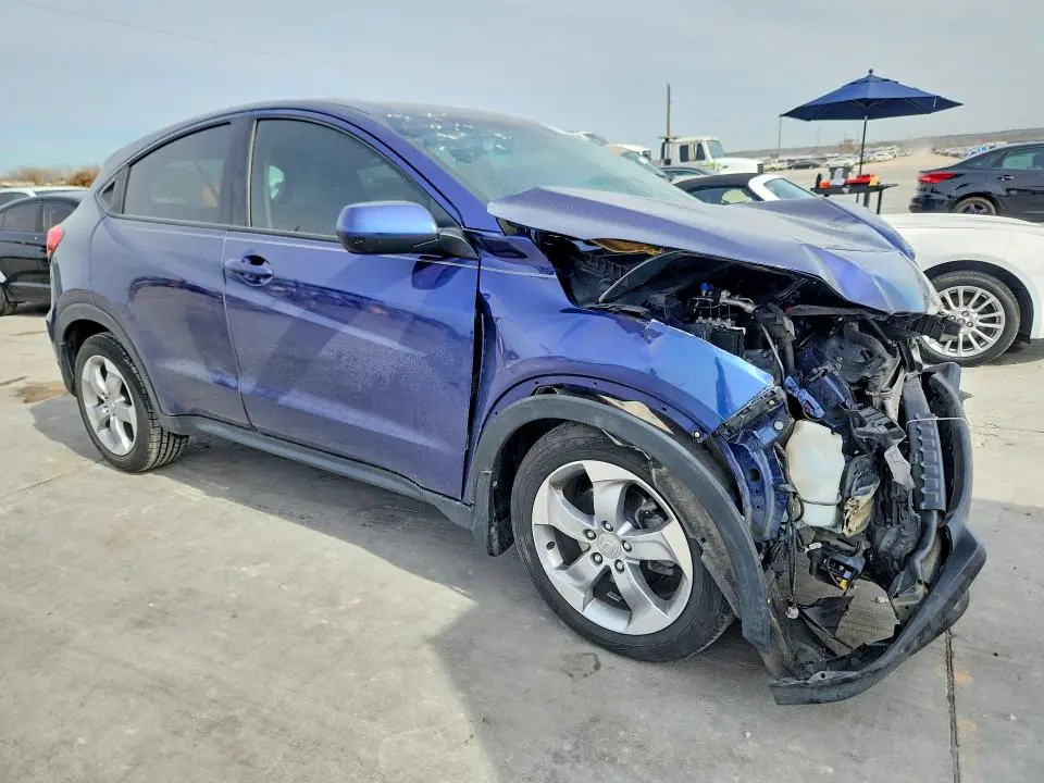 2017 HONDA HR-V LX  