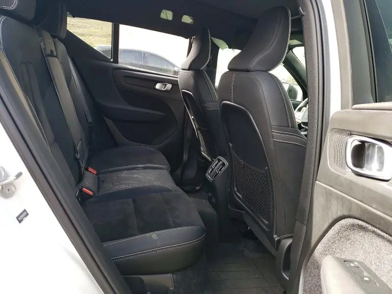 2023 VOLVO XC40 RECHARGE ULTIMATE  