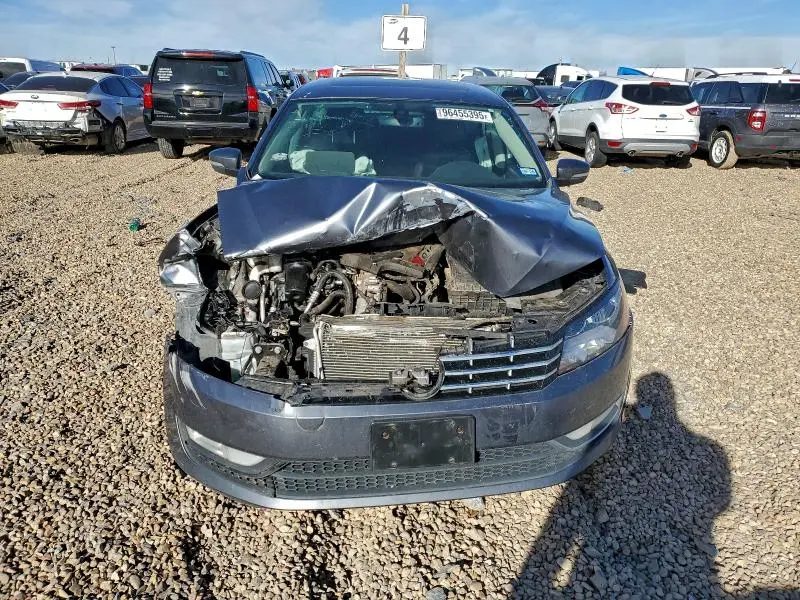 2014 VOLKSWAGEN PASSAT SE  