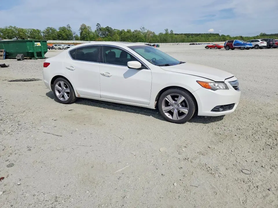 2014 ACURA ILX 20 TECH  