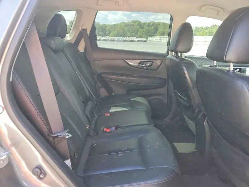 2016 NISSAN ROGUE SL  