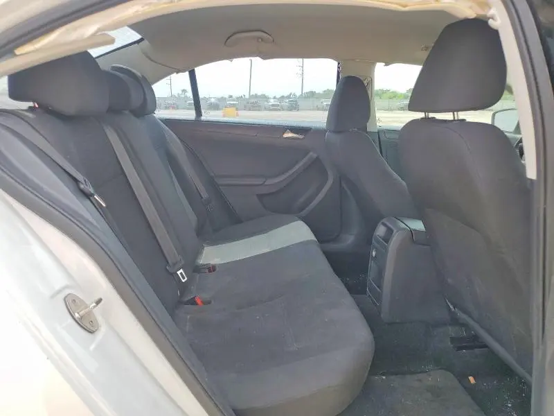 2015 VOLKSWAGEN JETTA BASE  
