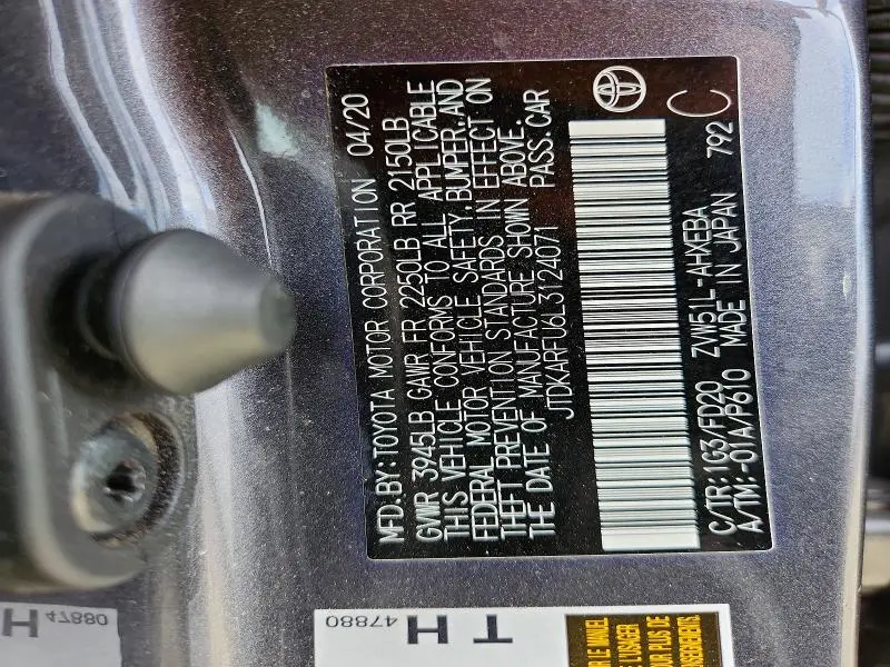 2020 TOYOTA PRIUS LE  