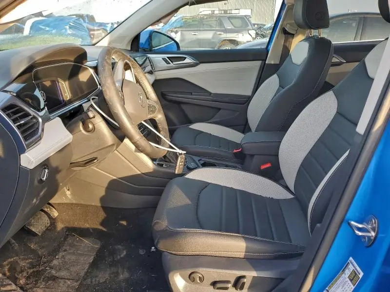 2025 VOLKSWAGEN TAOS SEL  