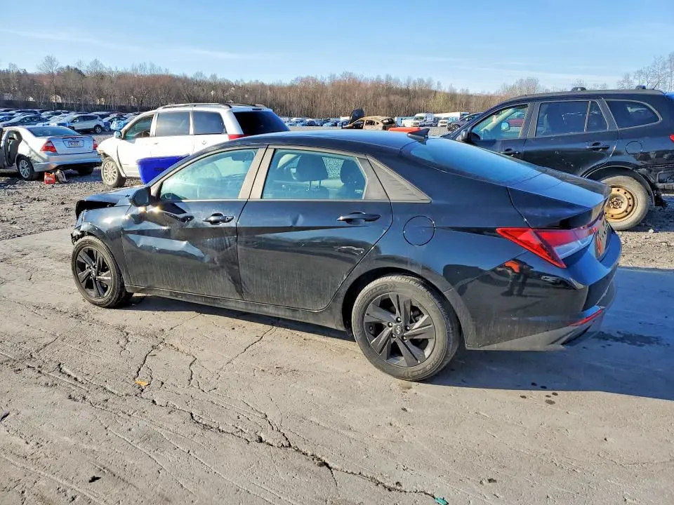 2021 HYUNDAI ELANTRA SEL  