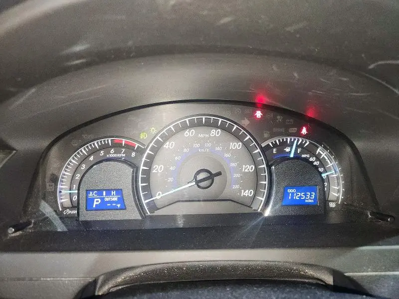 2012 TOYOTA CAMRY XLE  