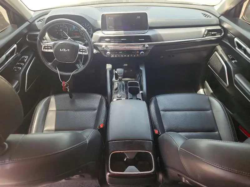 2022 KIA TELLURIDE LX  