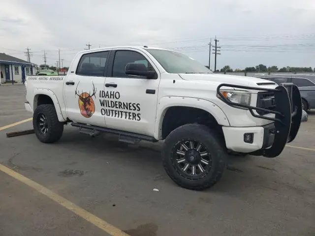 2018 TOYOTA TUNDRA CREWMAX SR5  