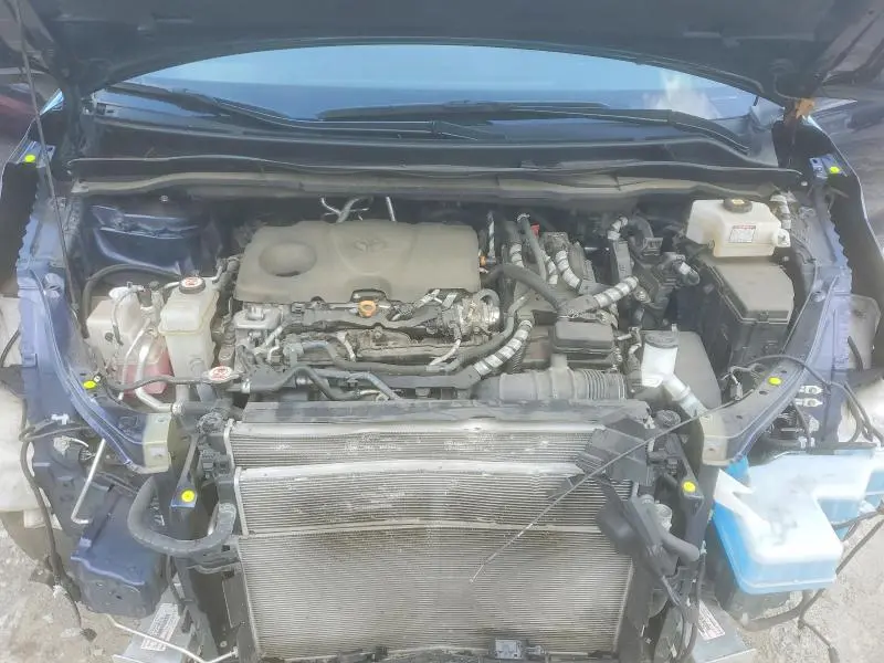 2022 TOYOTA SIENNA LE  