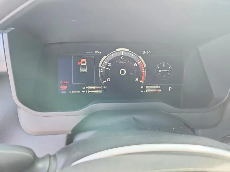 2025 TOYOTA TUNDRA PLATINUM  