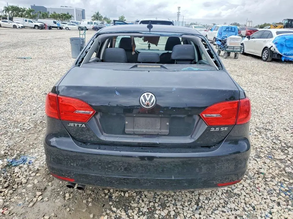 2012 VOLKSWAGEN JETTA SE  