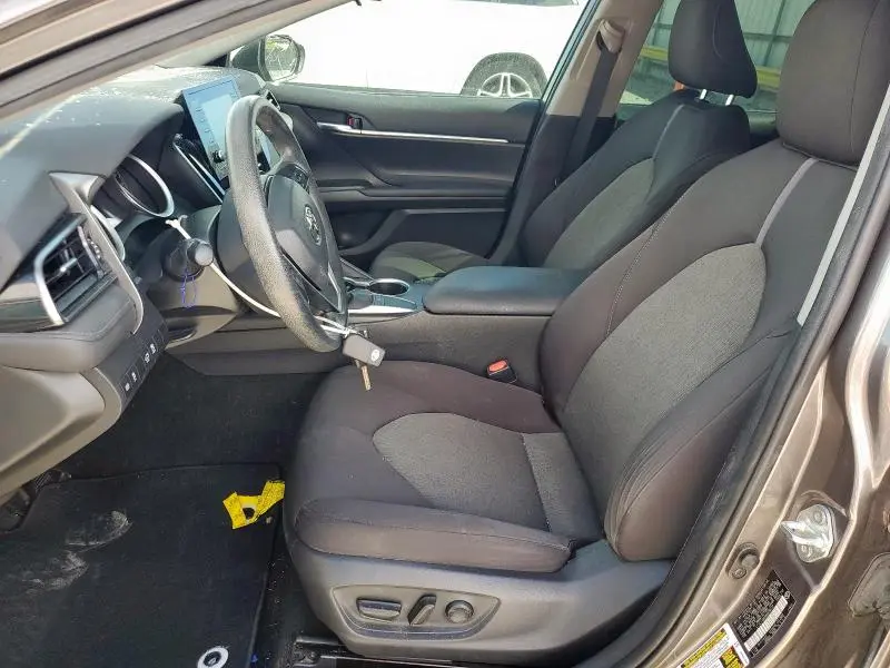 2022 TOYOTA CAMRY LE  