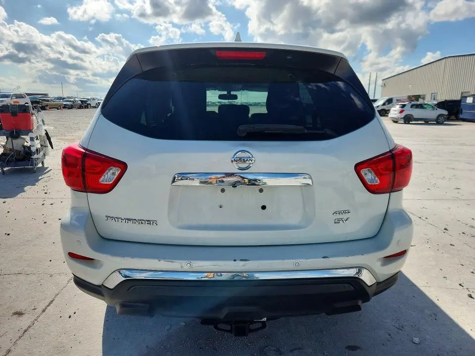 2020 NISSAN PATHFINDER SV  