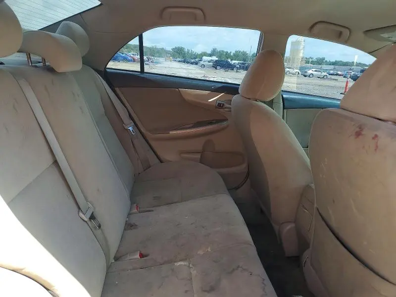 2012 TOYOTA COROLLA LE  