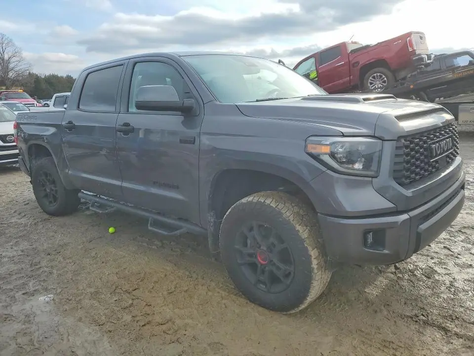 2020 TOYOTA TUNDRA CREWMAX SR5  