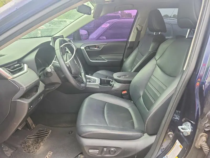 2022 TOYOTA RAV4 XLE PREMIUM  