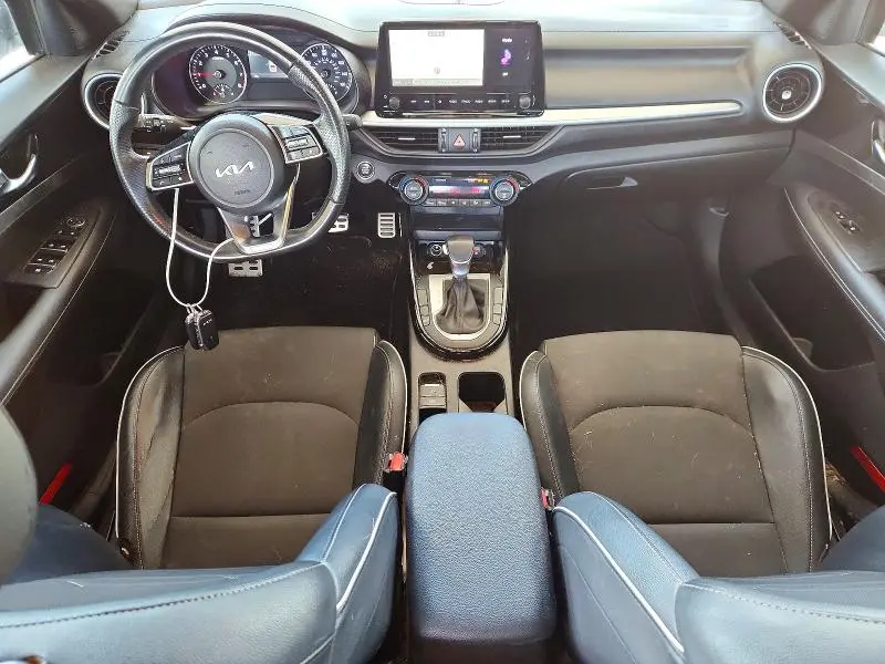 2023 KIA FORTE GT LINE  