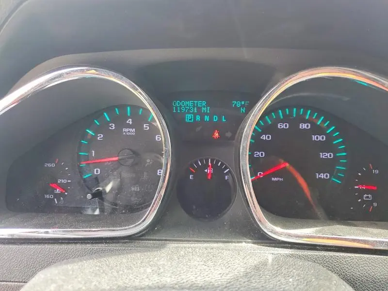 2011 CHEVROLET TRAVERSE LT  